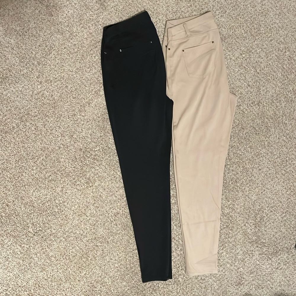BUNDLE! (2) Faded Glory Jeggings, size L (12-14). Immaculate conditions.